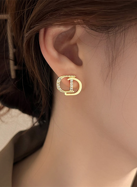 CD字母耳钉女2023新款洋气轻奢小众设计感耳环925银针饰高级时尚