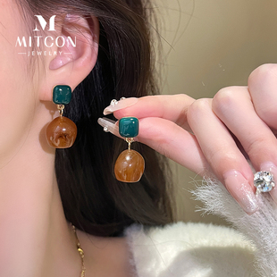 文艺复古耳环女2023年新款爆款小众设计感高级古风宫廷简约耳钉女