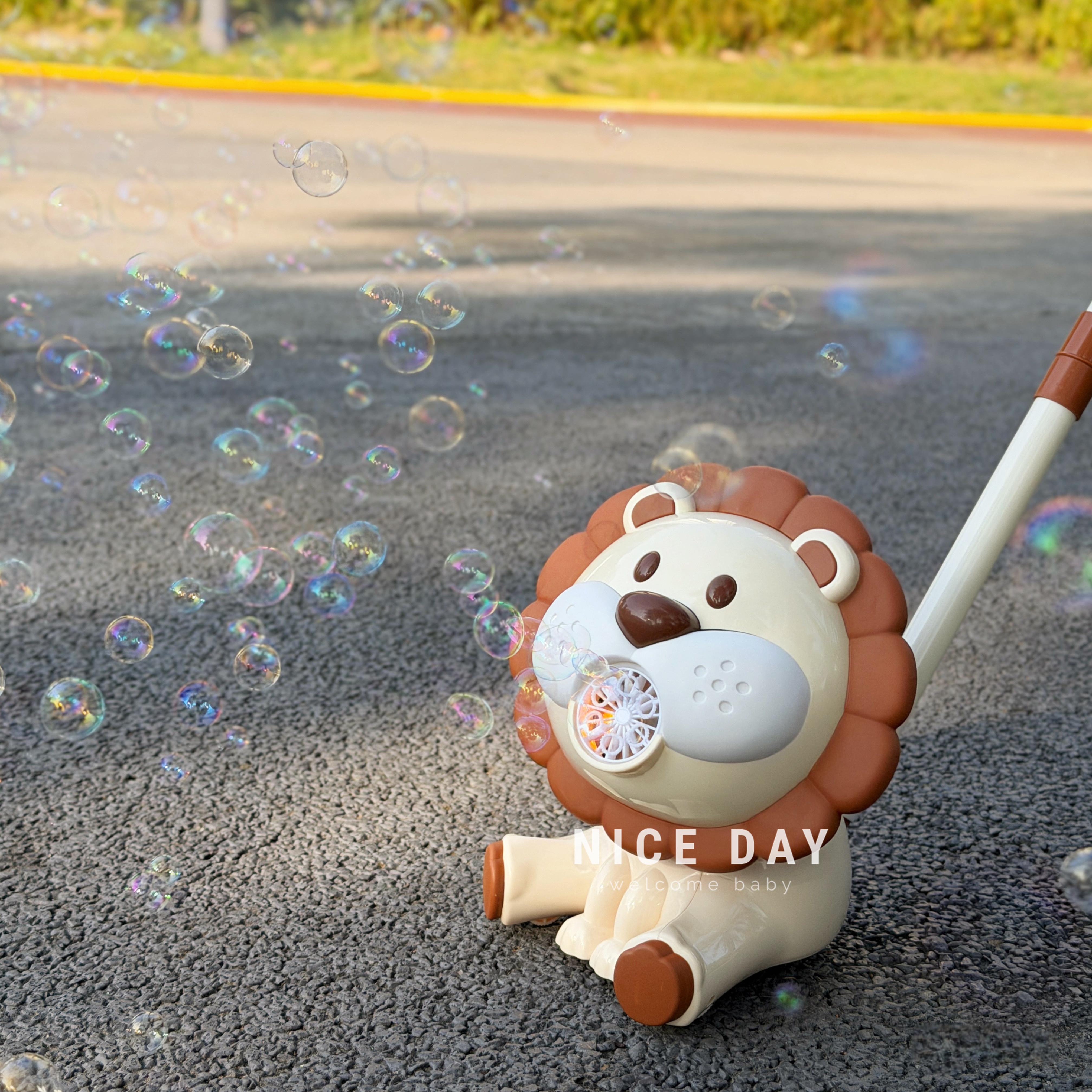 韩国ins吹泡泡机小狮子手持推车电动全自动出泡儿童玩具生日礼物