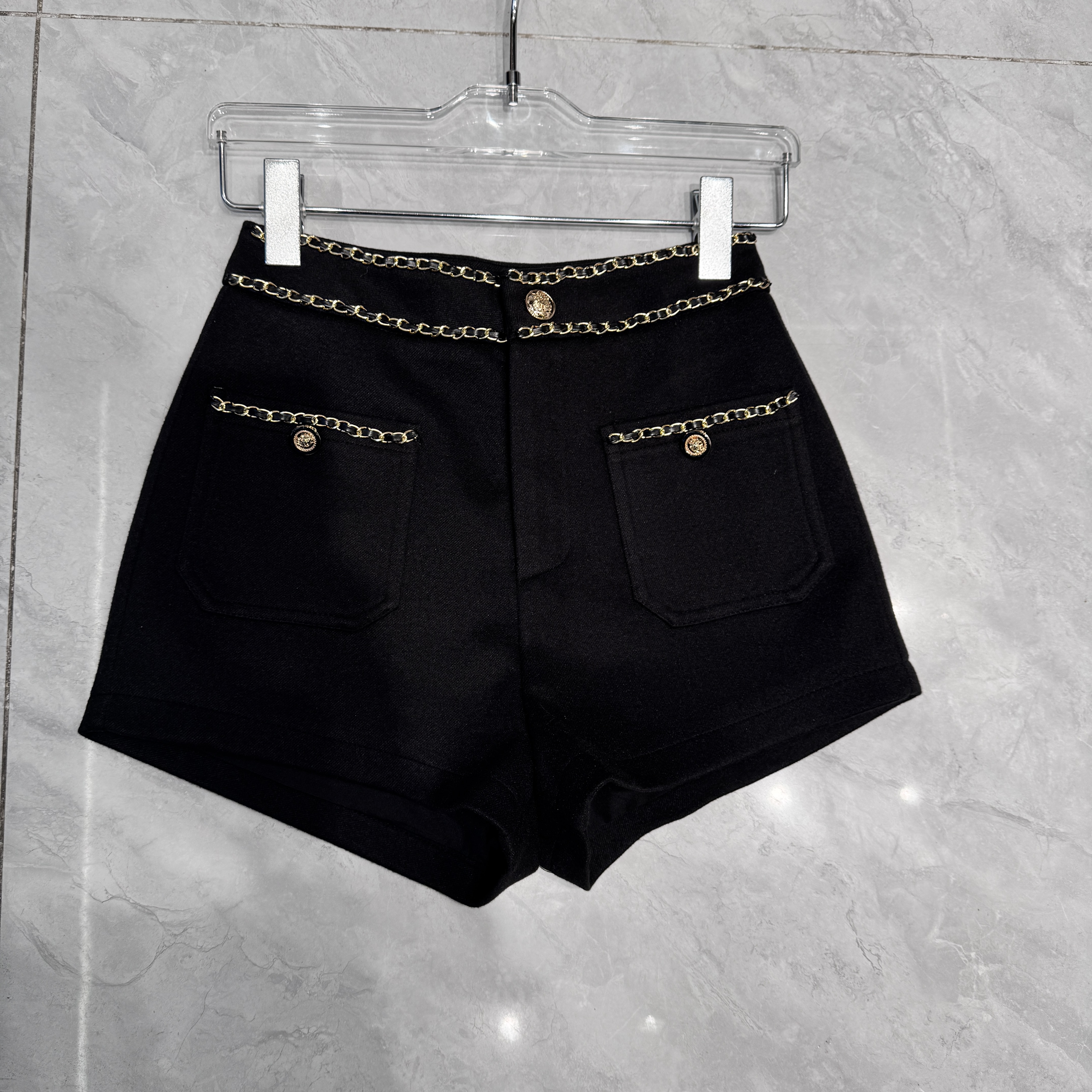 秋冬新款小香风金属链腰边口袋设计感呢料短裤女靴裤