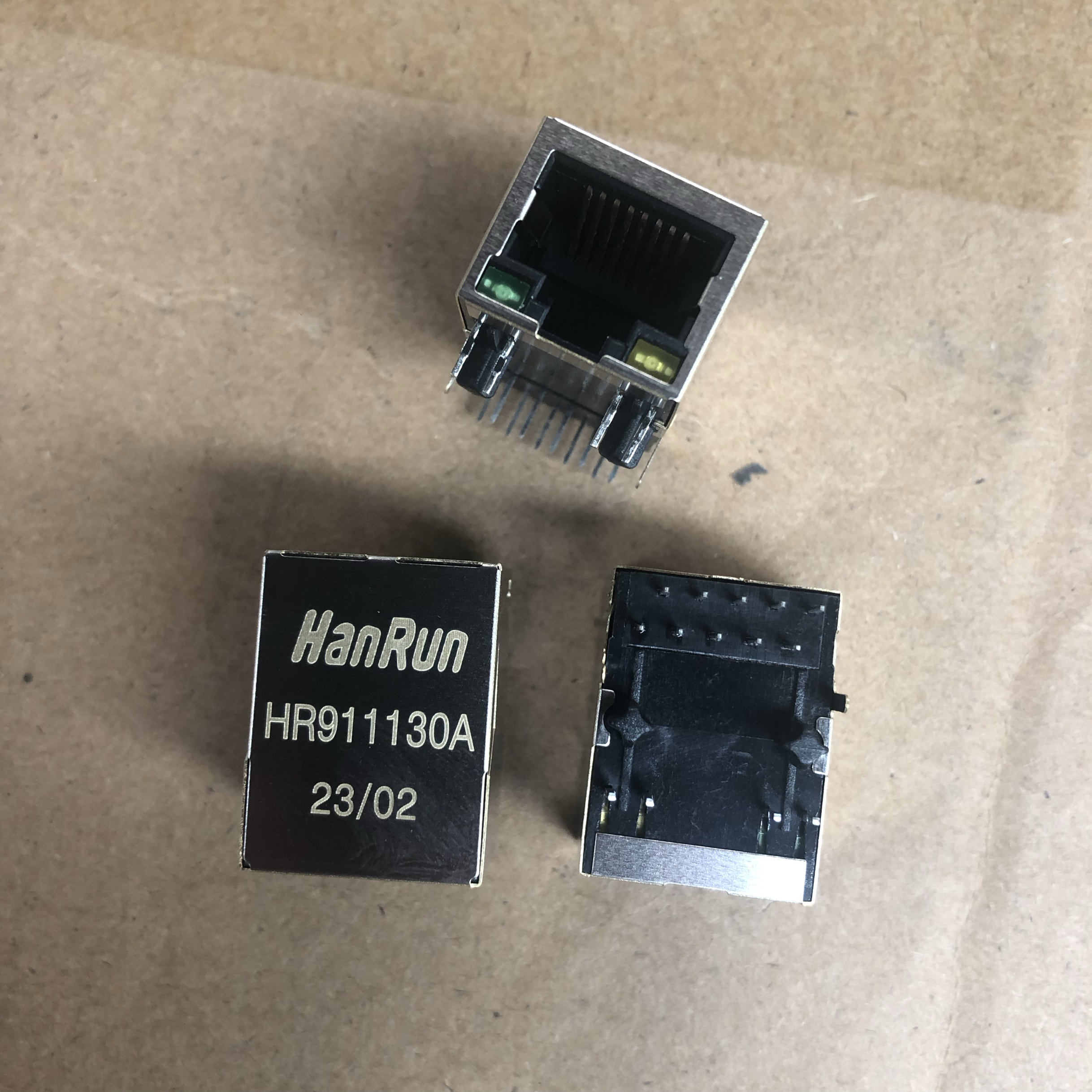 HR911130A HR911103A HR911105A HY951180A带灯千兆RJ45网络接口