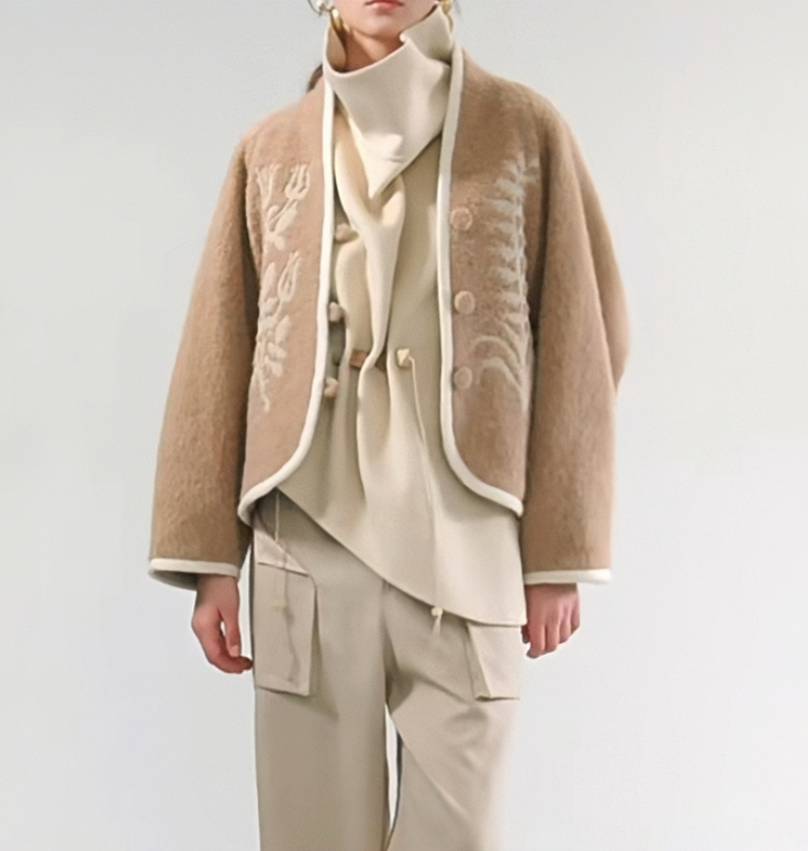 【新款】Cello 高品质 25秋十字绣花宽松羊驼毛开衫刺绣短款外套