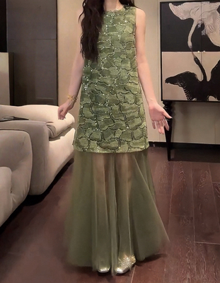 三吉「6/13晚8点新品95折」【拾光】段染钉珠绣亮片连衣裙黑花