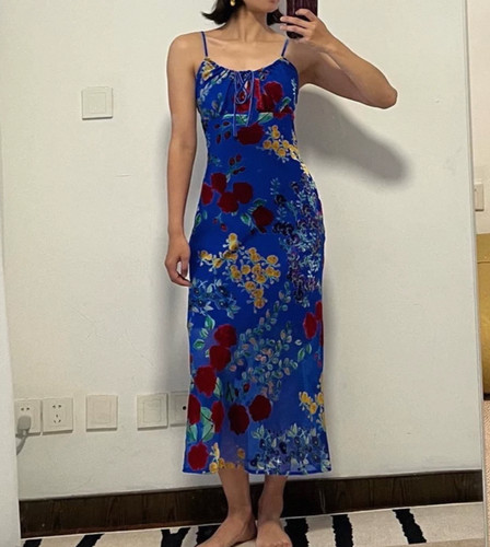 TR她热 致命女人 蓝色粉色丝绒烧花樱桃复古吊带辣妹显瘦连衣裙