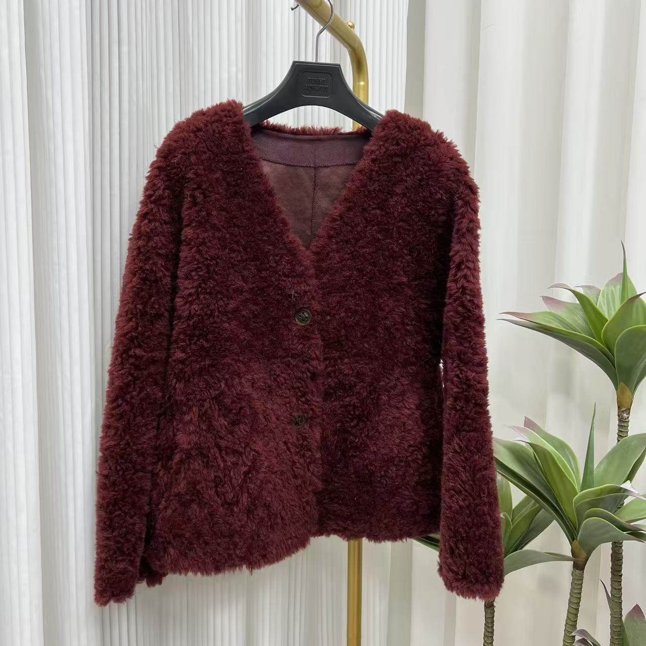 2025全羊毛时尚女士颗粒全羊毛麂皮绒保暖防风潮流外套,女装/女士精品,皮草,淘宝优惠券,粉丝福利购,淘宝优惠卷