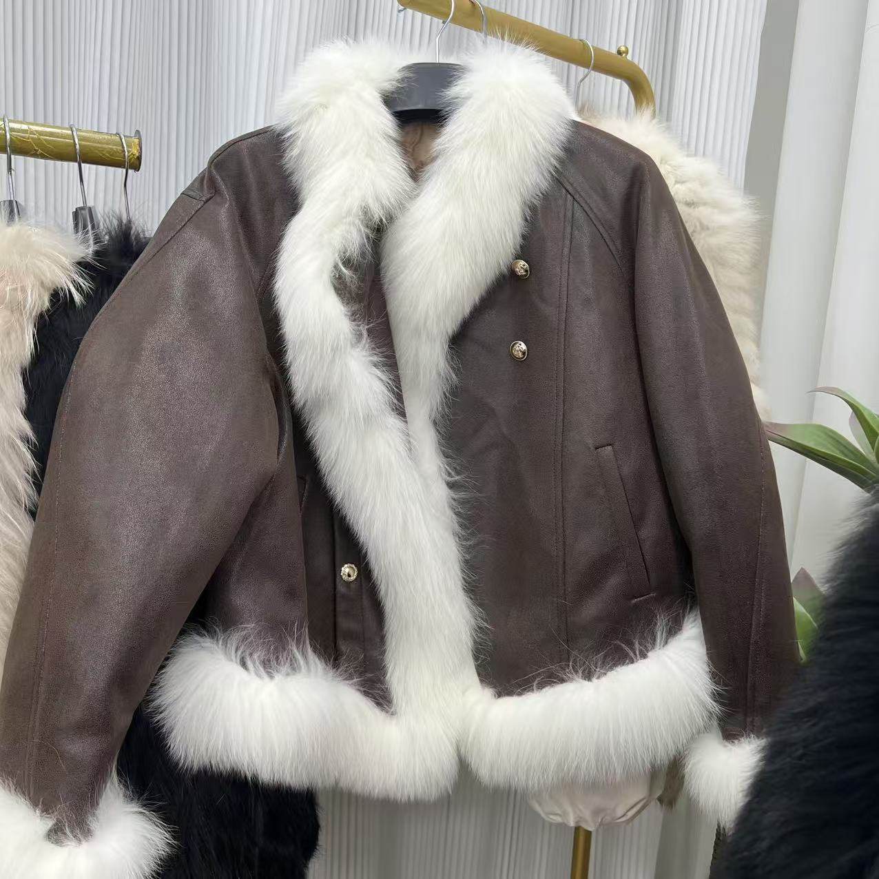 海宁女士麂皮绒狐狸毛羽绒时尚保暖外套,女装/女士精品,皮草,淘宝优惠券,粉丝福利购,淘宝优惠卷