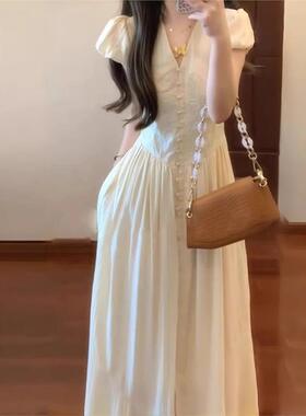 法式温柔风设计感白色无袖背心连衣裙女2026夏季新款气质显瘦长裙