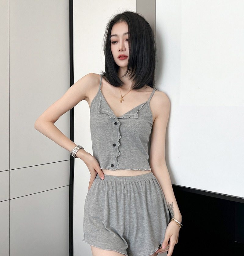 HEARMES吊带性感睡衣女