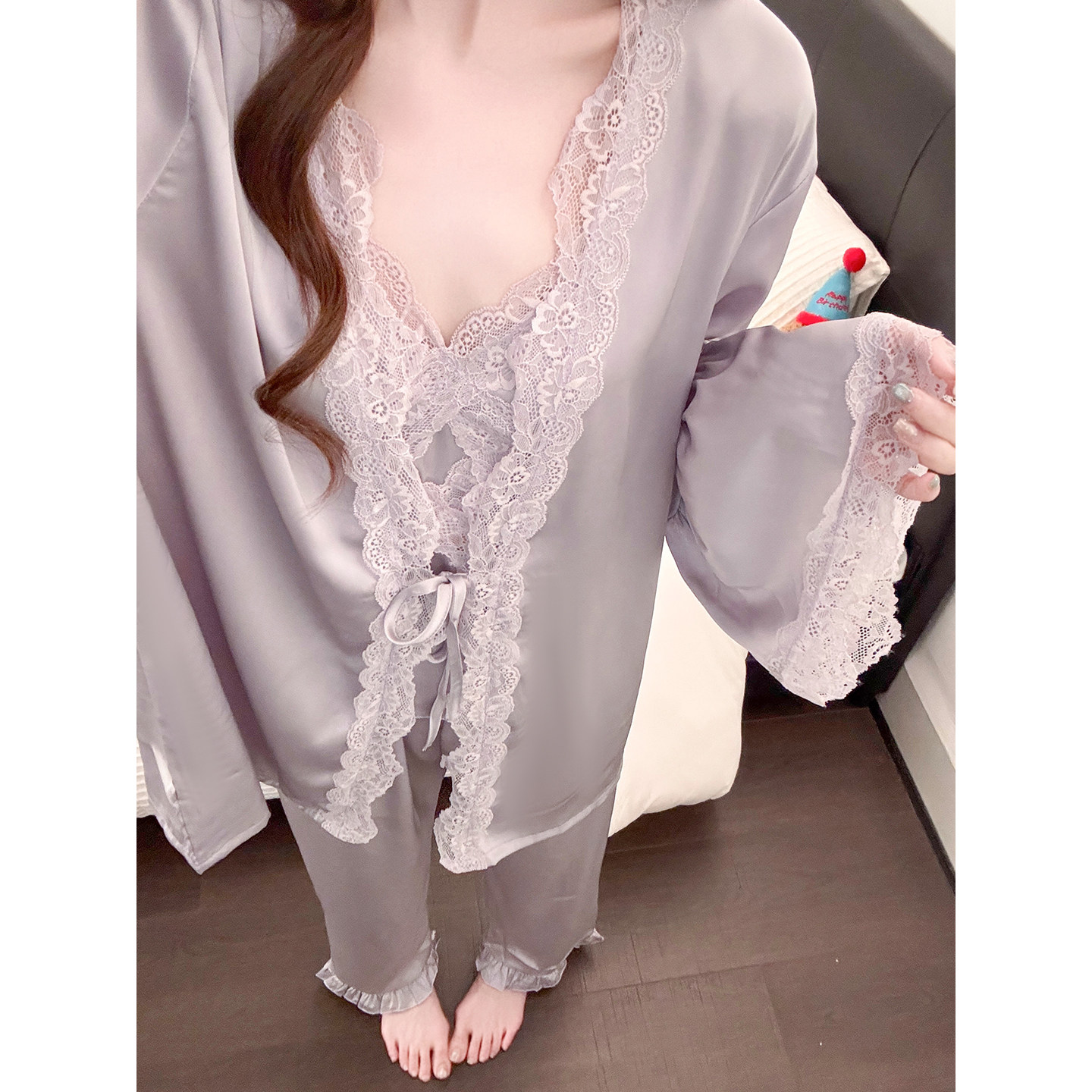 HEARMES 带胸垫冰雪丝吊带睡衣女春秋款长袖薄款舒适家居服三件套