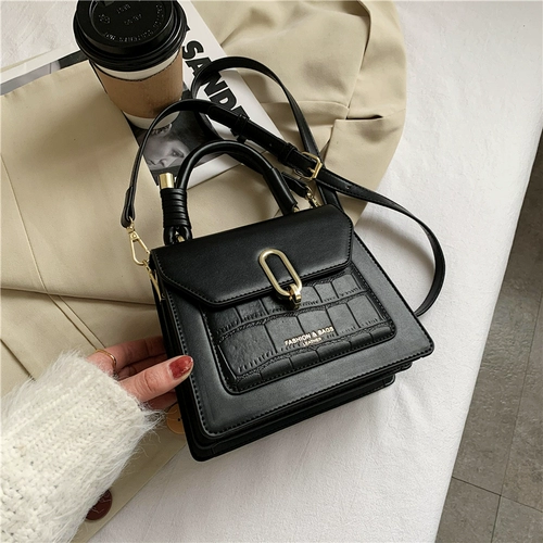 Небольшая сумка для путешествий, ретро сумка через плечо, модная сумка на одно плечо, популярно в интернете, коллекция 2021