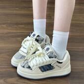 板鞋 子中学女孩低帮帮轻便学生运动鞋 2025新款 学生鞋 潮 春秋款 女鞋