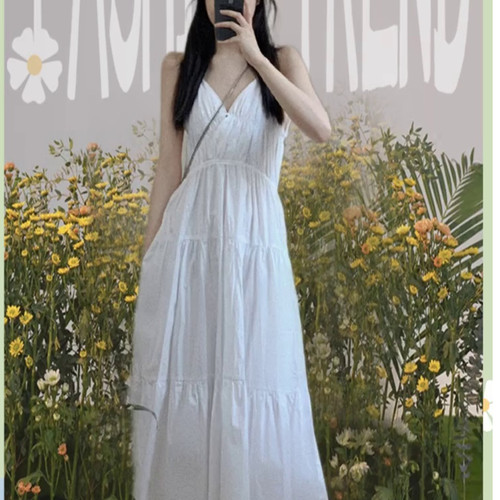 法式白色V领露背吊带连衣裙女夏