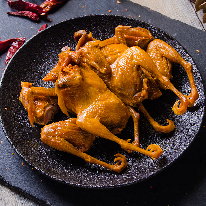 客迁香辣鹌鹑拆袋即食