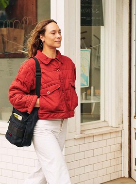 BRIEFING - DAY TRIPPER 单肩斜挎包