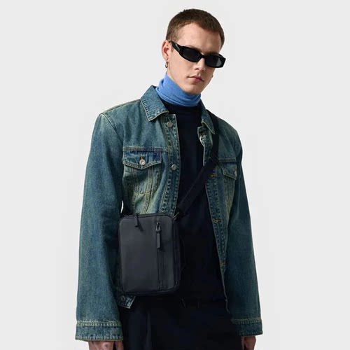 香港現貨GastonLuga单肩斜挎