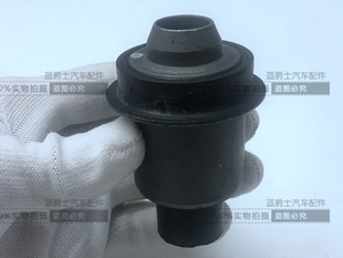 原厂骐达颐达骊威轩逸启辰新蓝鸟D50R50 NV200前桥元宝梁胶套衬套