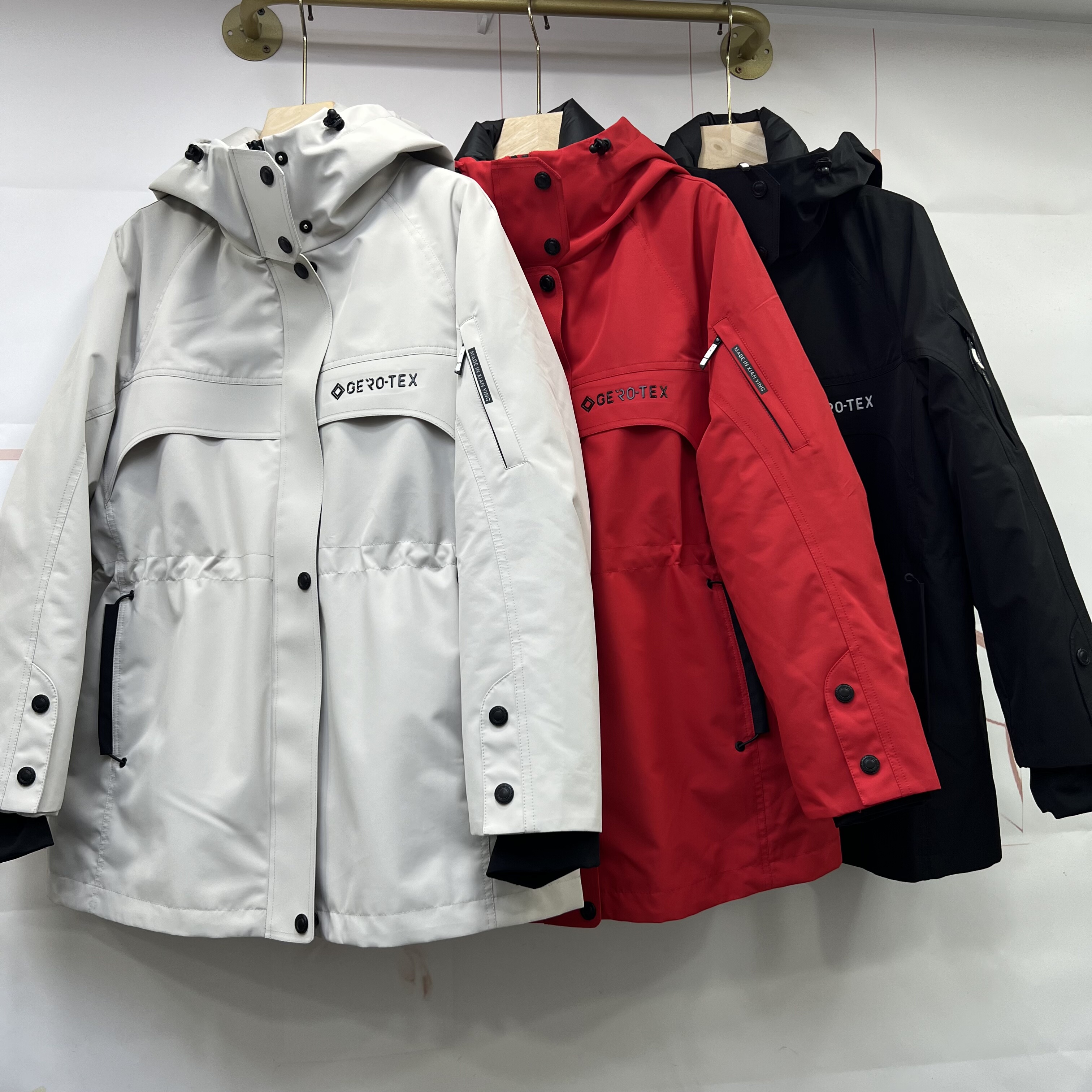 水木工芳25年新款户外机能可拆卸内胆保暖显瘦三防羽绒服女9150