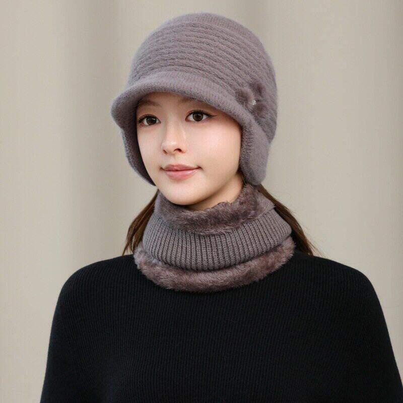 兔毛绒护耳鸭舌帽子女妈妈加绒保暖针织帽中老年人秋冬季奶奶围脖