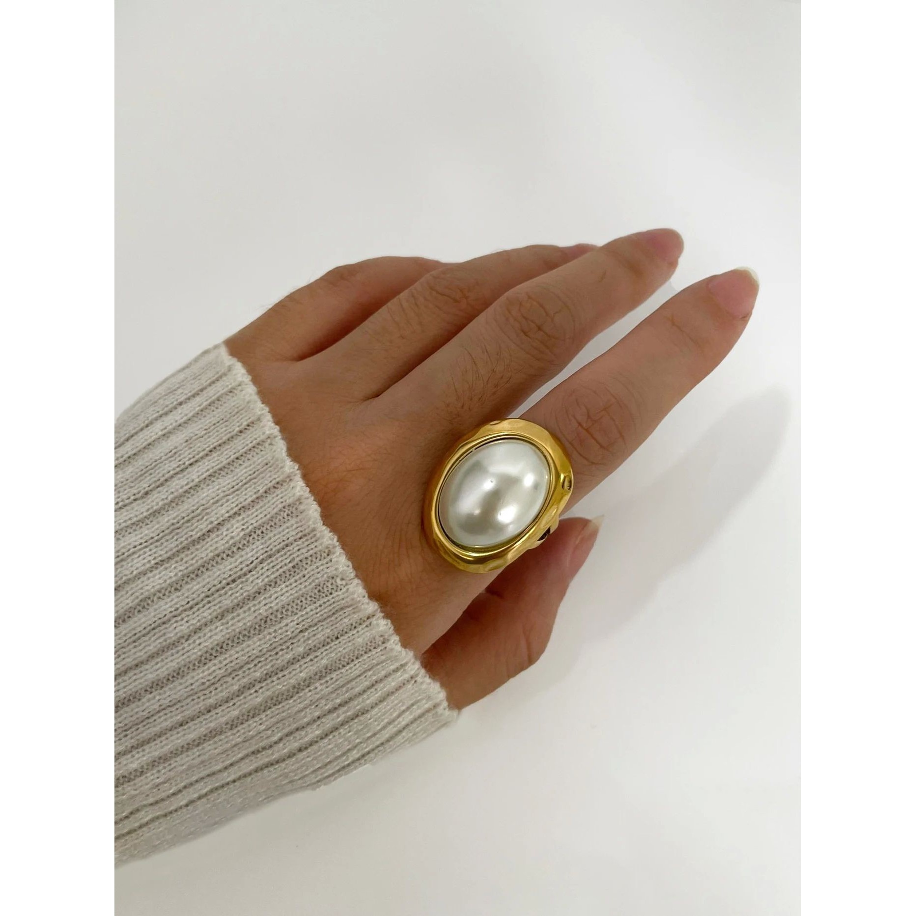 Classic Fashion Imitation Pearl Oval Open Rings For Women St