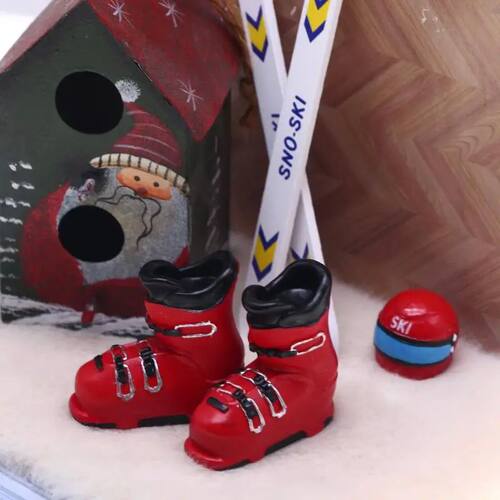 JN1:12 Dollhouse Miniature Ice Skates Ski Hats Winter Ski Sc
