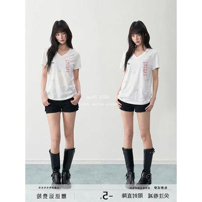 ARCG 白色星星V领短袖T恤女夏季2026宽松慵懒设计感短款正肩上衣