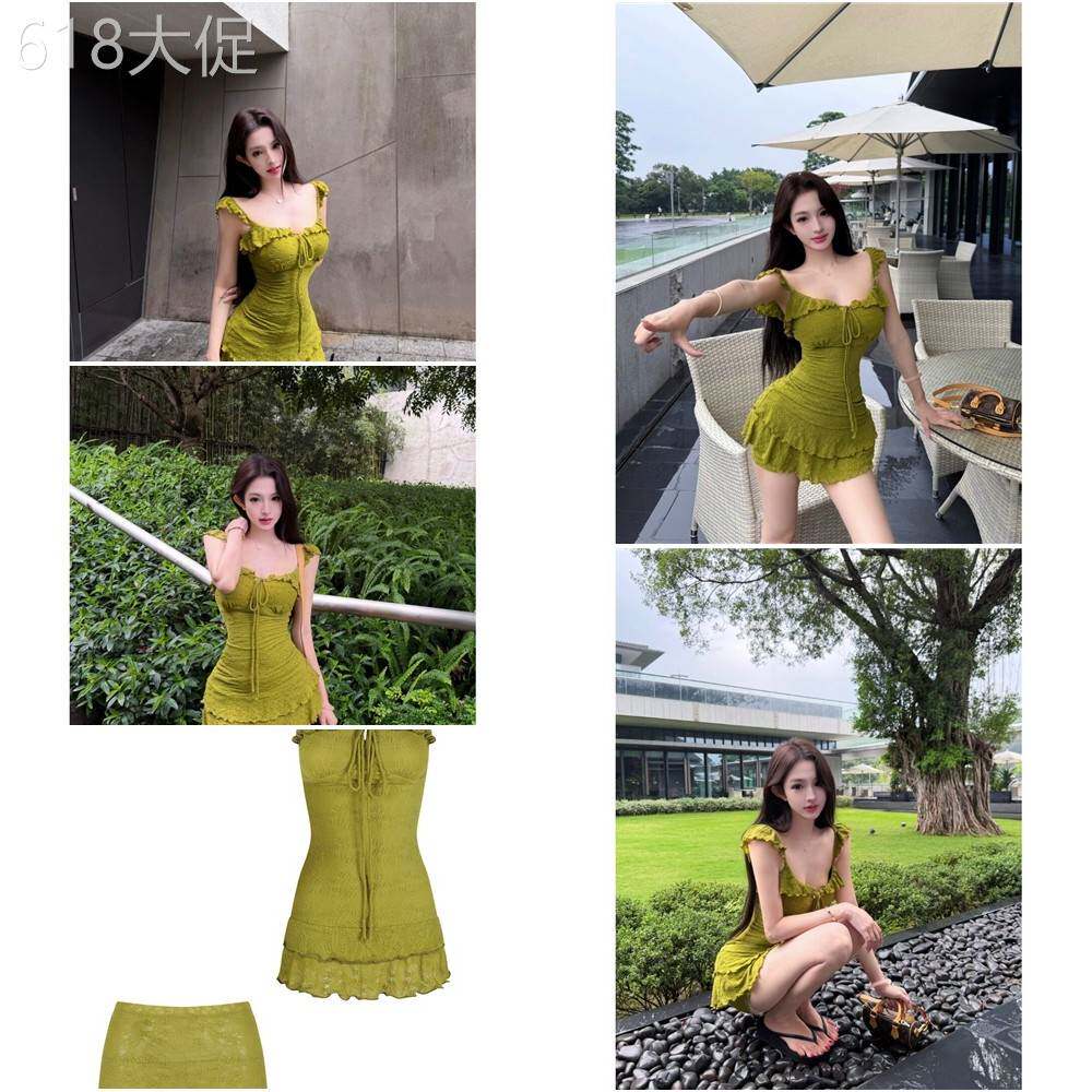 纯欲辣妹抹茶绿吊带连衣裙女夏季木耳边系带收腰包臀裙肌理感短裙