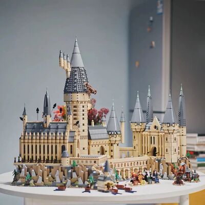 Movie Series Magic School 71043 Castle Model Compatible Buil