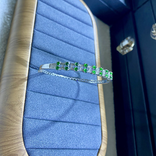 天然A货翡翠高冰种水颜色很好看的多蛋面手镯S925银镶嵌