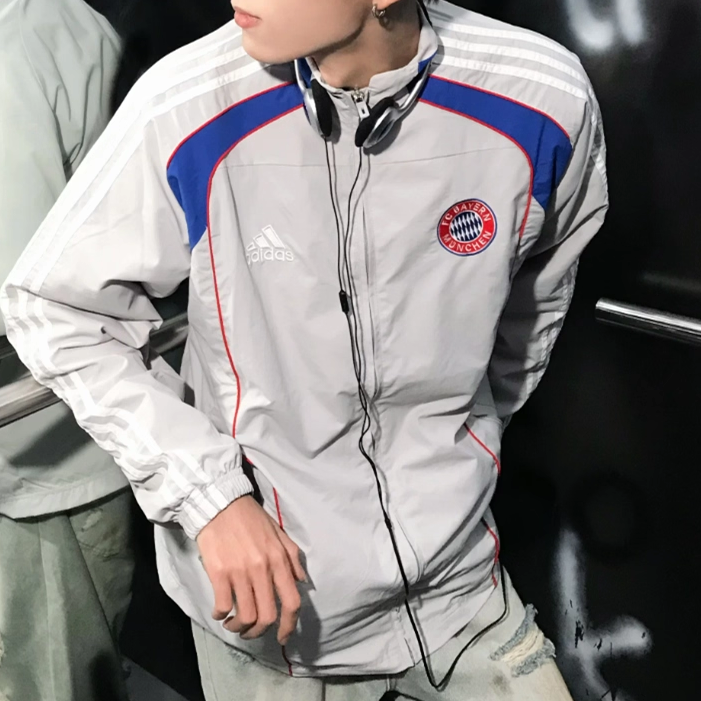 阿迪达斯三叶草男子皇马拜仁足球服梭织透气训练外套夹克 JF0592,运动服/休闲服装,运动茄克/外套,淘宝优惠券,粉丝福利购,淘宝优惠卷