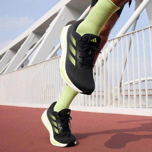 阿迪达斯SUPERNOVA男子轻便网面透气慢跑缓震舒适跑步鞋JH9628