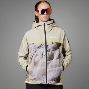 ADIDAS阿迪达斯terrex 女子国家地理联名款户外运动外套 IC1992