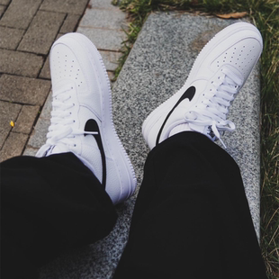 CT2302 Nike耐克男鞋 1黑白街头风AF1空军一号板鞋 Force 100 Air