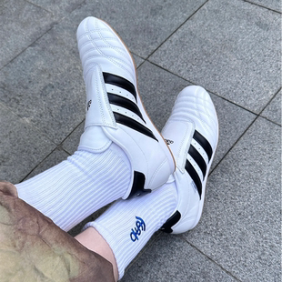 運(yùn)動(dòng)鞋 薄底一腳蹬JQ4774 金珍妮Jennie同款 阿迪達(dá)斯Adidas跆拳道鞋