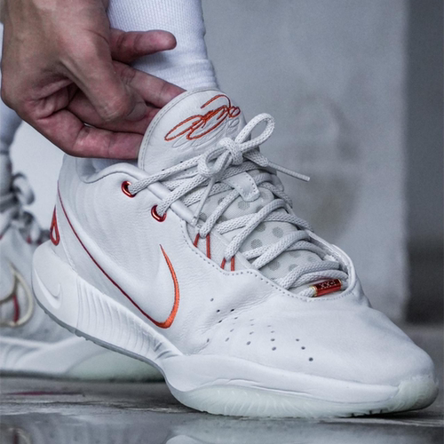 瑕疵Nike耐克詹姆斯21代 LeBron 21实战运动缓震篮球鞋FV2346-001