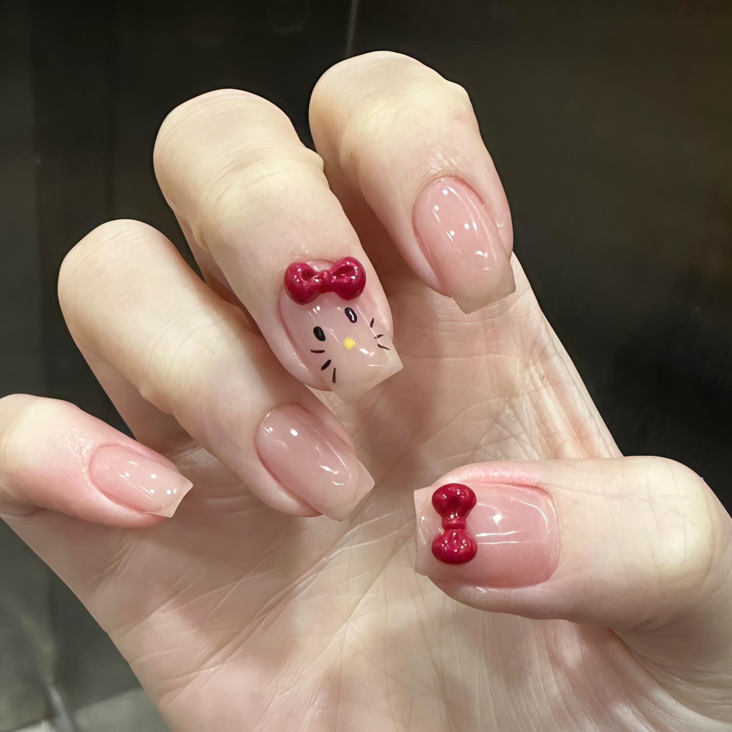 成品hellokitty穿戴甲美甲纯手工高级感小众显白短款学生党夏天