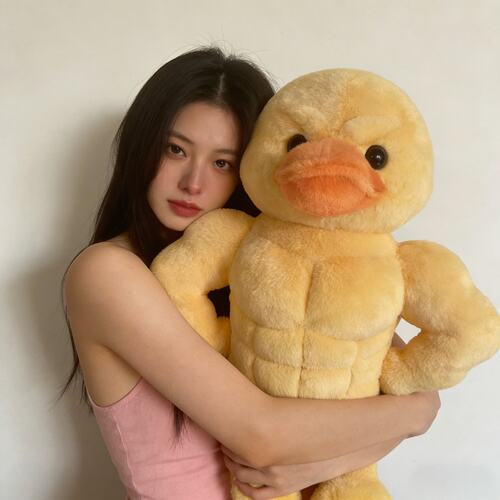 搞怪肌肉鸭子毛绒玩具公仔布艺玩偶PP棉填充抱枕礼物搞怪沙发摆件