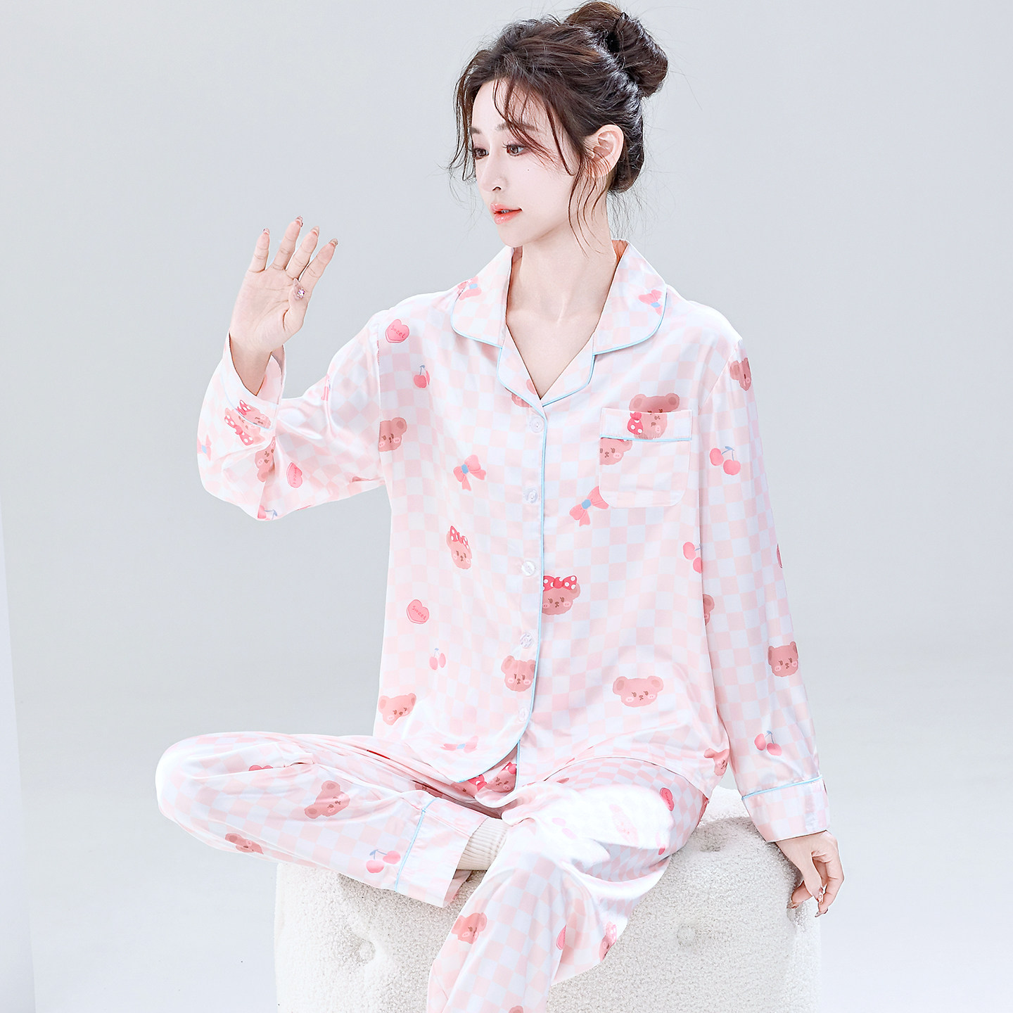 睡衣女款2026新款夏天长袖薄款冰丝丝绸可爱卡通宽松春秋季家居服