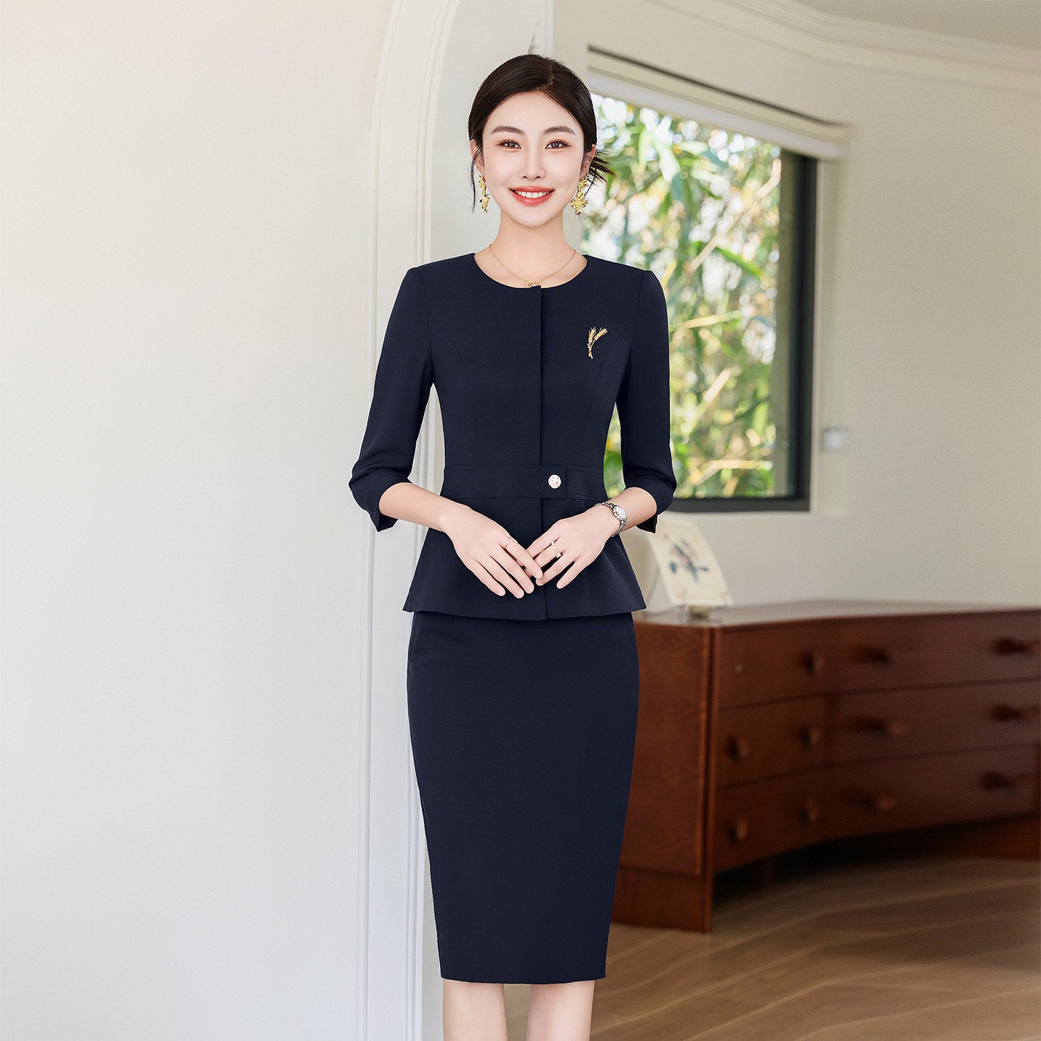 春夏薄款藏青七分袖西装套装女图片