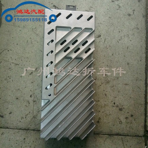 宝马E70F18F02F30F35 520 528 530 GT535 730 740 328功放 哈曼L7