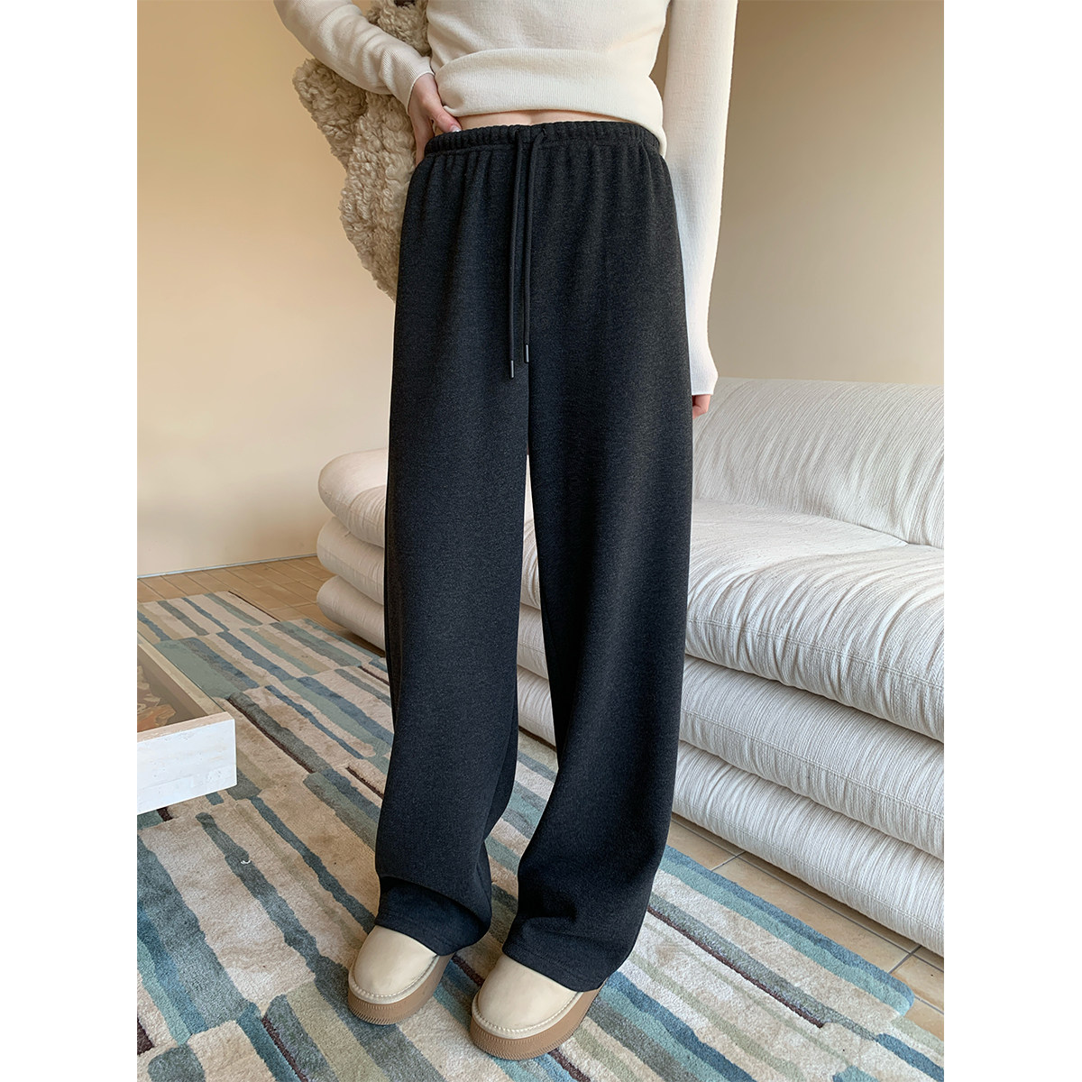 ���ۺڻ�ɫ С���Ӱ�/XS �ڶ��� ���̵��³� ��������խ�����п� 170.1Ԫ