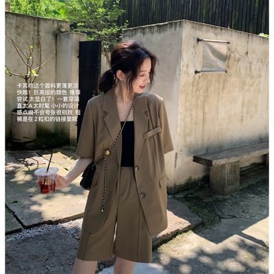 酸奶的衣橱短袖西装外套
