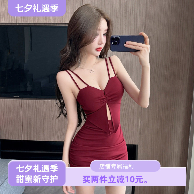 代发性感修身纯色镂空吊