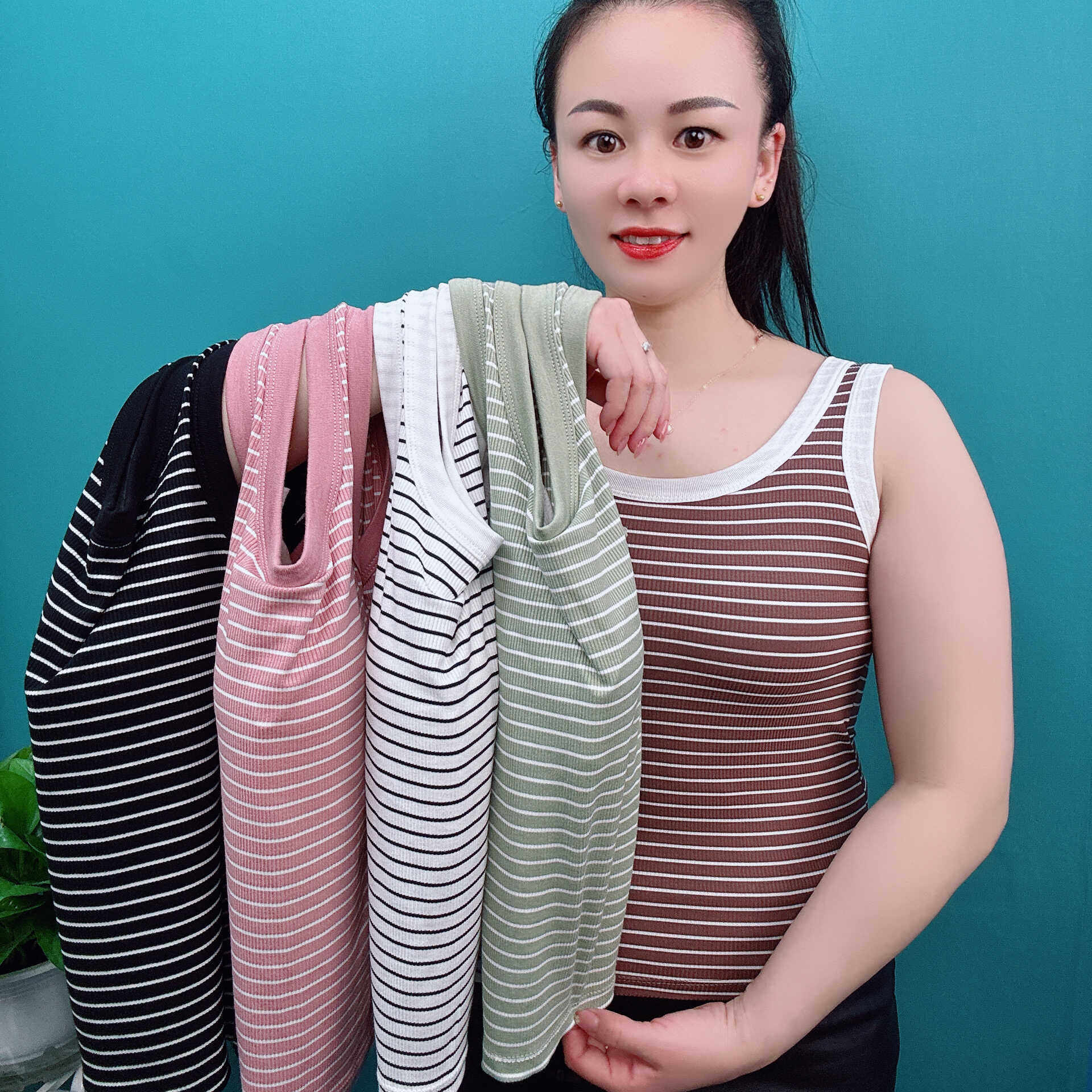 减龄无品牌条纹条纹背心清新