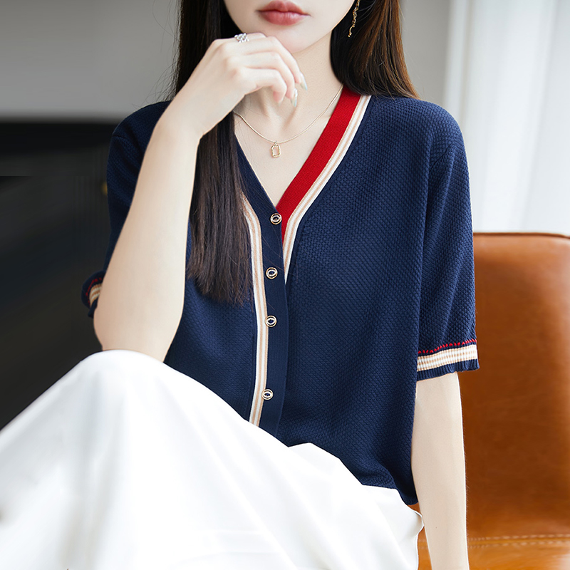 V领撞色短袖t恤女夏季2025新款打底衫洋气大码女装冰丝针织上衣
