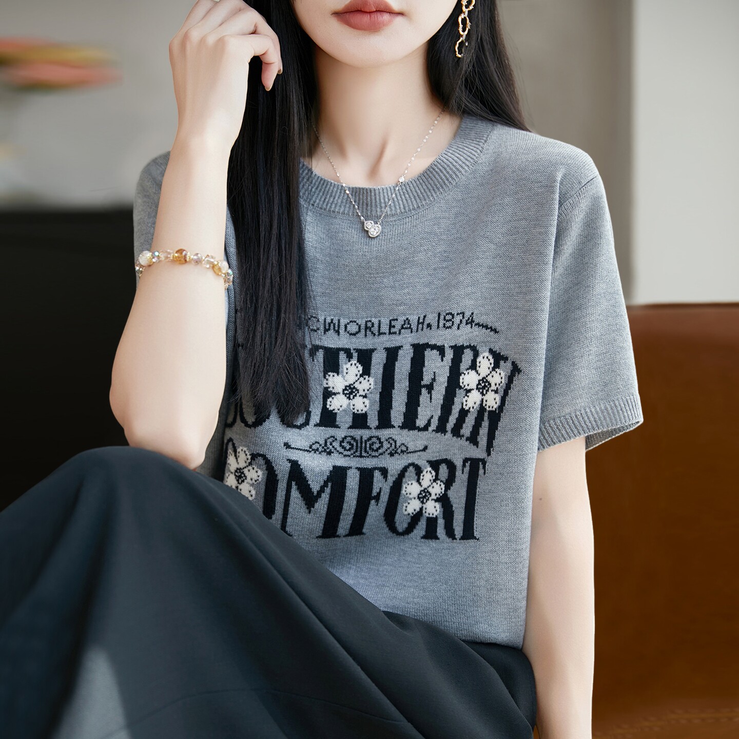 2026新款提花刺绣针织短袖t恤女夏季薄款冰丝针织衫大码女装上衣