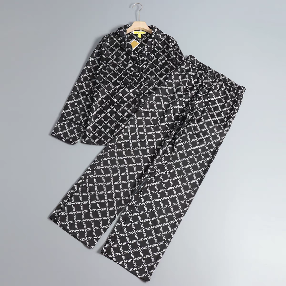 新款圆单丝滑印花西装领系扣长袖居家上衣宽松松紧裤套装 家居服,女士内衣/男士内衣/家居服,睡衣/家居服套装,淘宝优惠券,粉丝福利购,淘宝优惠卷