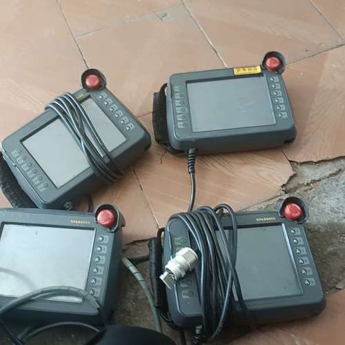 适用新睿注塑机机械手        8寸屏XPAD8000议价