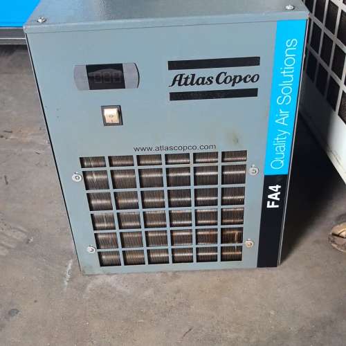 适用阿特拉斯FA4干燥机一台，年份2020年，处理量为1匹，自带议价