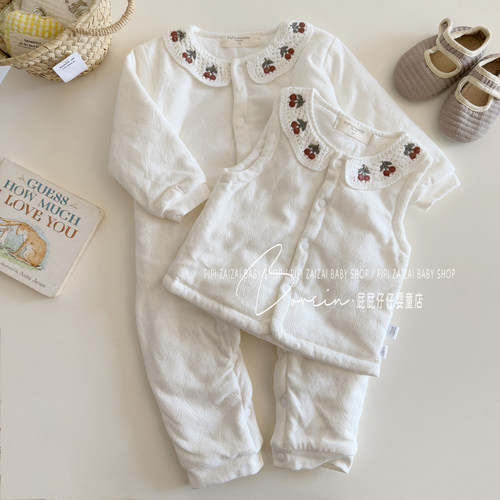 白色婴儿连体衣薄棉夹棉女宝宝