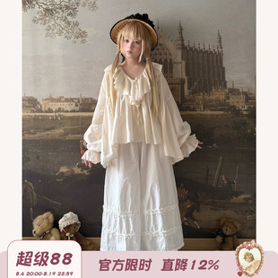 Labeau-春雨-复古甜美荷叶花边系带泡泡袖衬衫女春季宽松V领衬衣